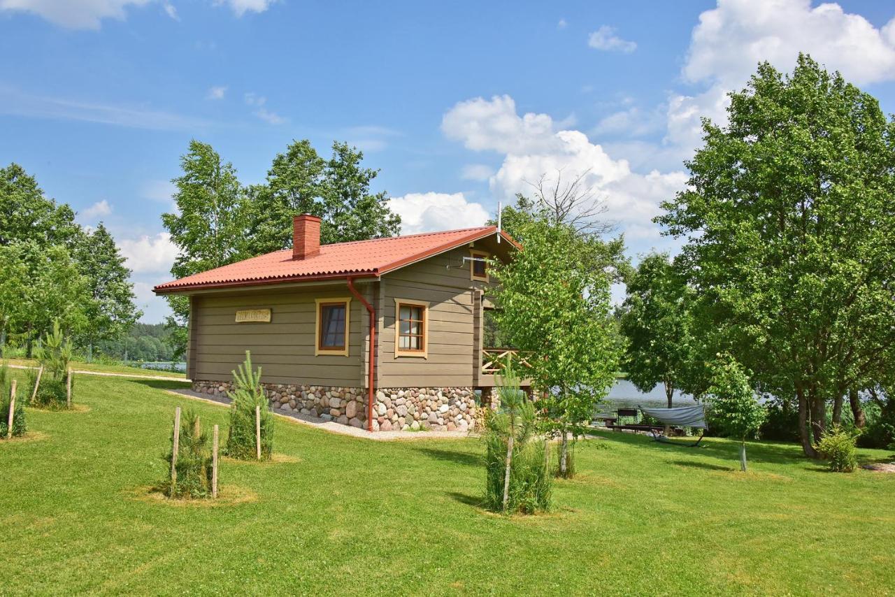 Meku Slenis Guest House Degučiai Екстериор снимка